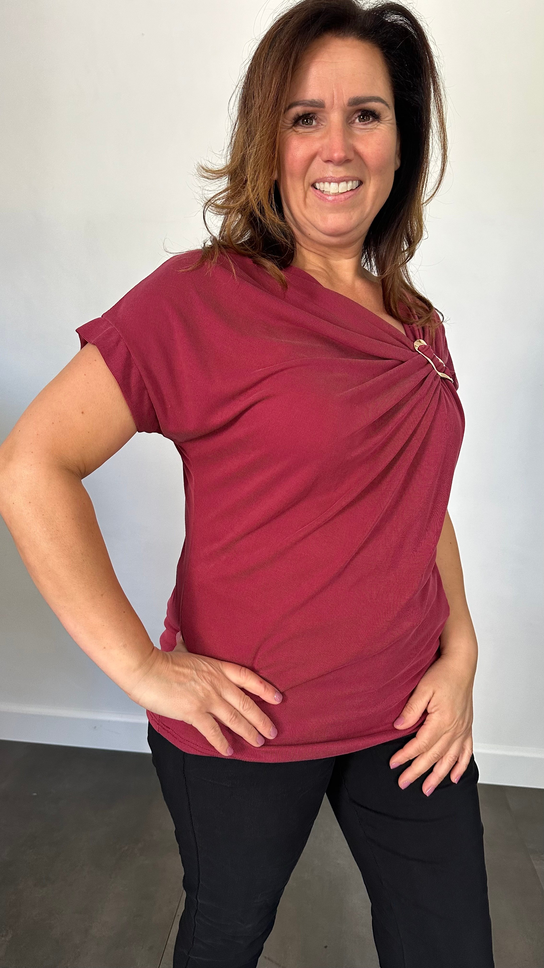 Ribbel shirt met gesp bordeaux