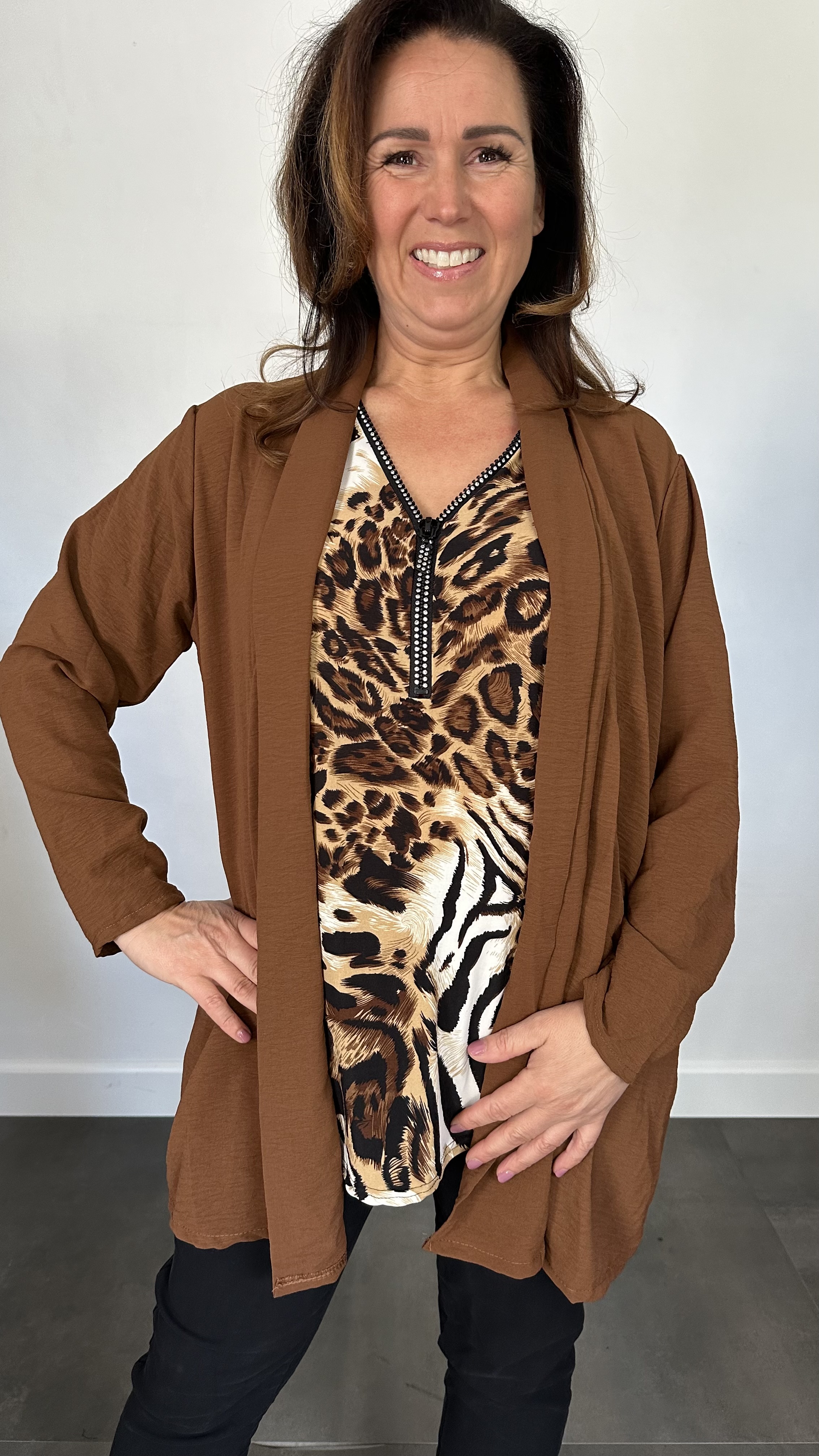 Crepe vest met sjaalkraag Cognac