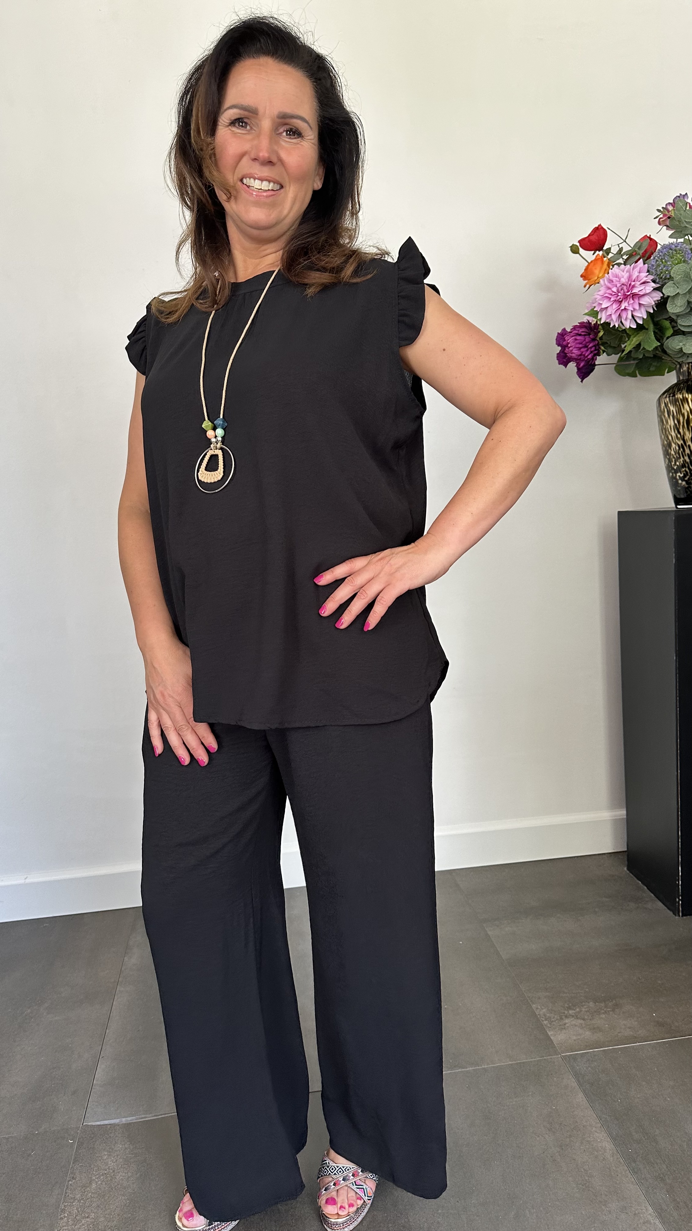 2-Delig pak Mia met ruche & ketting zwart