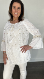 Broderie blouse met flared mouw wit SALE