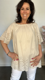 Broderie top Aurora zand