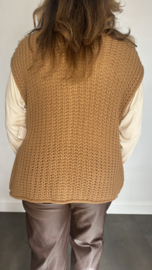 Mouwloos vest met knopen camel