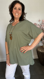 T-Shirt Dewi met GRATIS ketting army