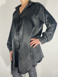 Lange satijnen blouse zwart