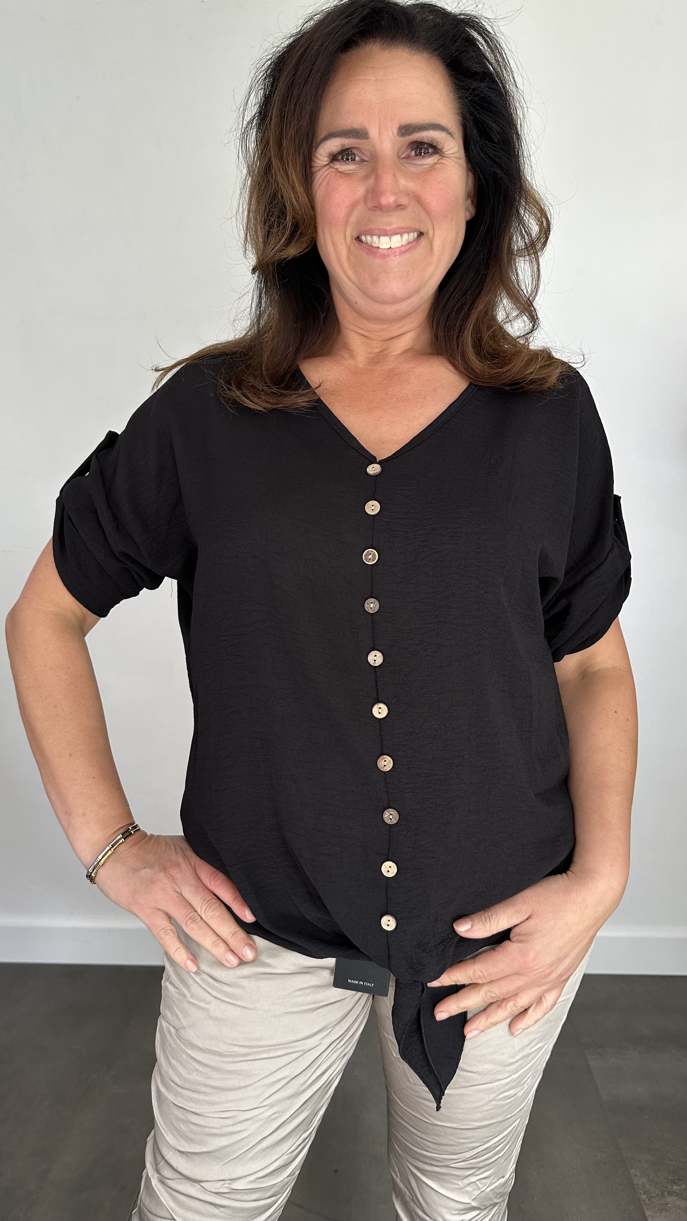 Blouse tessy met knoop zwart