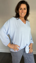 Top met strik CREPE  ijsblauw