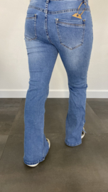 B.S. Flared jeans met split