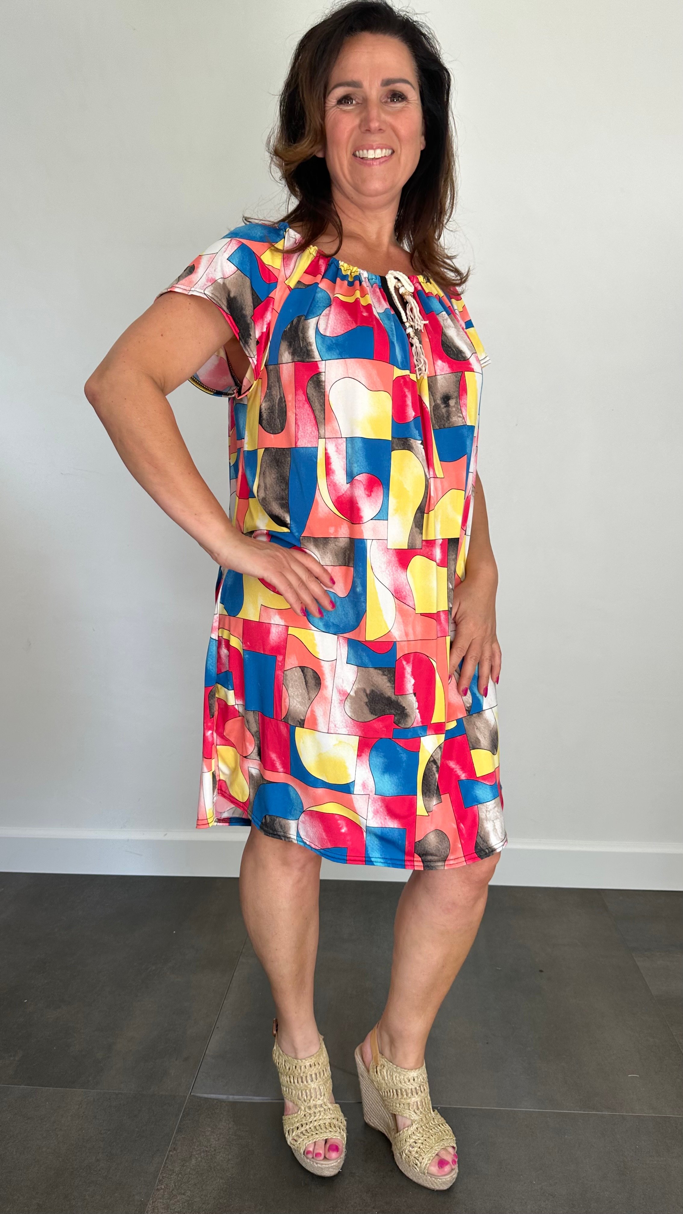 Jurk met koordje graphic colours