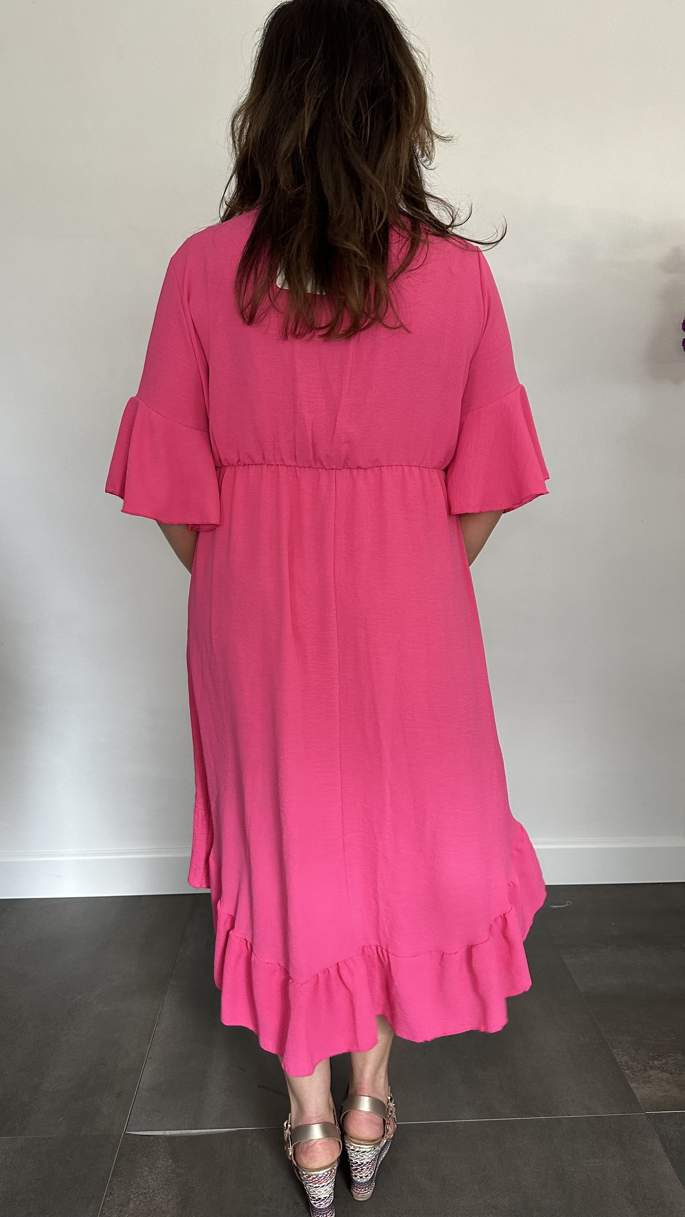 Jurk Aliya met ruche fuchsia