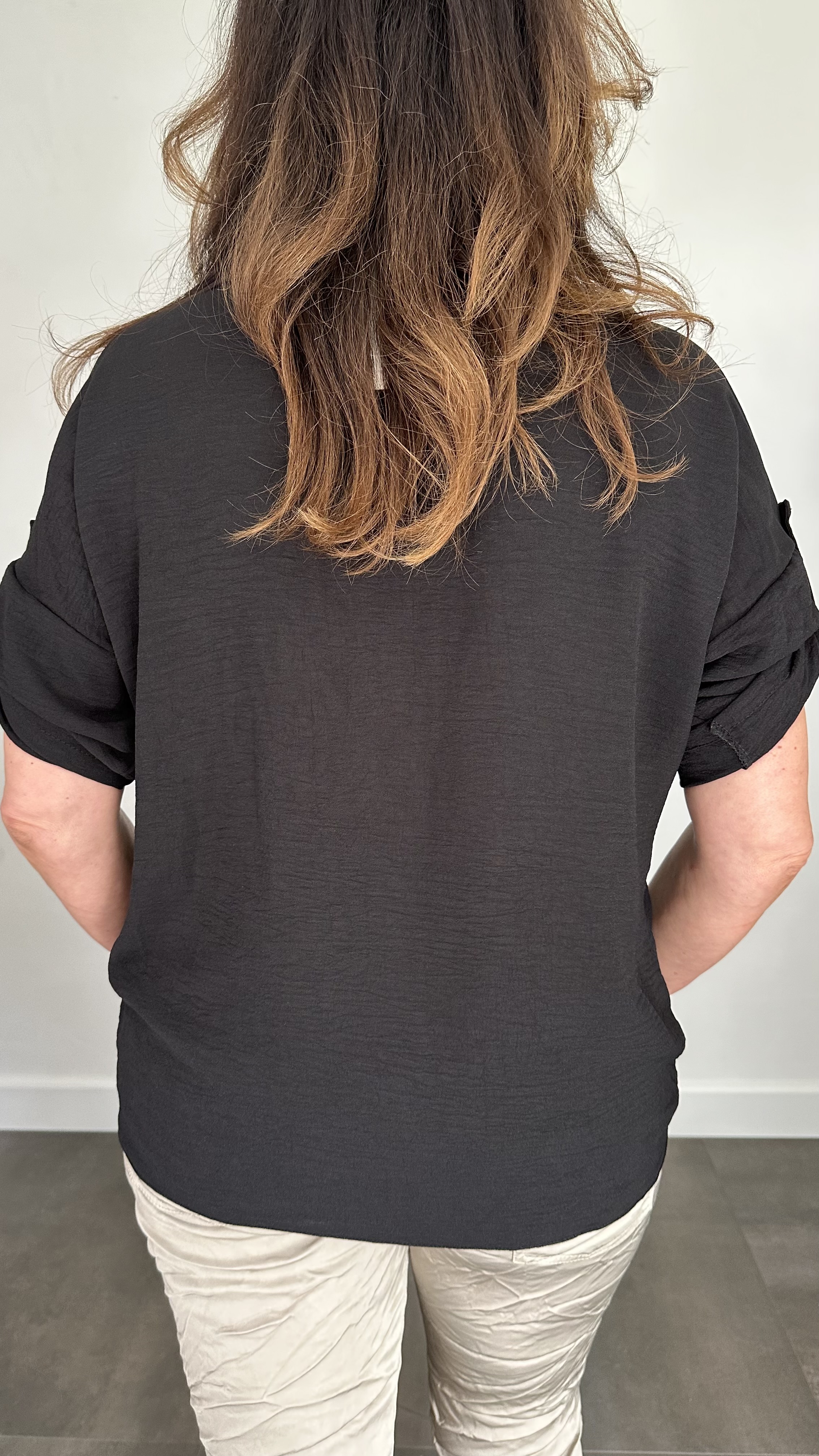 Blouse tessy met knoop zwart