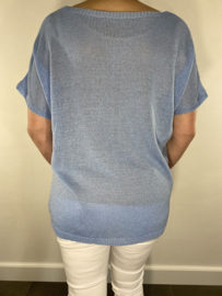 Gebreid truitje Kimmy met korte mouw licht blauw