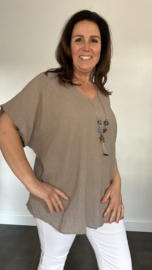 Shirt Lucy met ketting +Size taupe