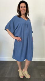 Jurk Camila met v-hals +SIZE jeans blauw
