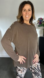 Ribbel shirt met knopen bruin