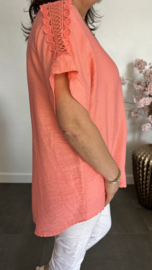 Shirt Nora kant +ketting Koraal
