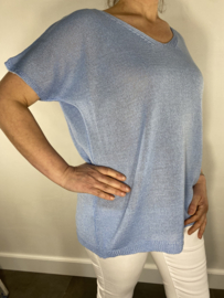Gebreid truitje Kimmy met korte mouw licht blauw