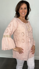 Broderie blouse met flared mouw oud roze SALE