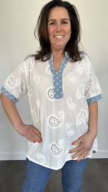 Blouse paisley met denim