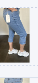 Capri stretch Jeans met knopen