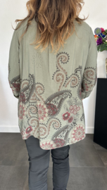 Blouse paisley met knoopjes army/wijnrood