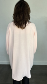 Tuniek met knoopjes crepe +SIZE roze