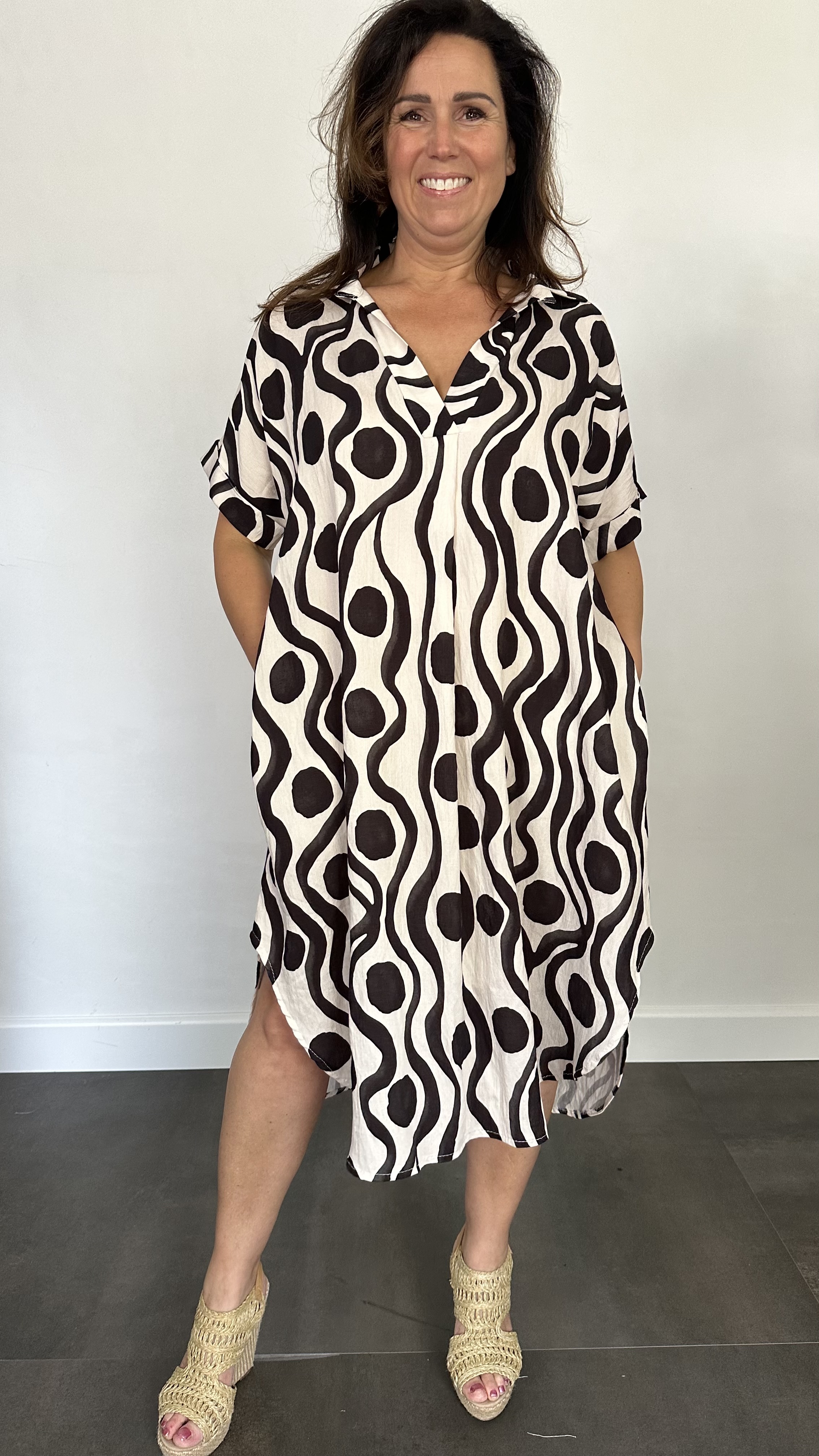 Jurk Leya waves &spots +Size Zwart