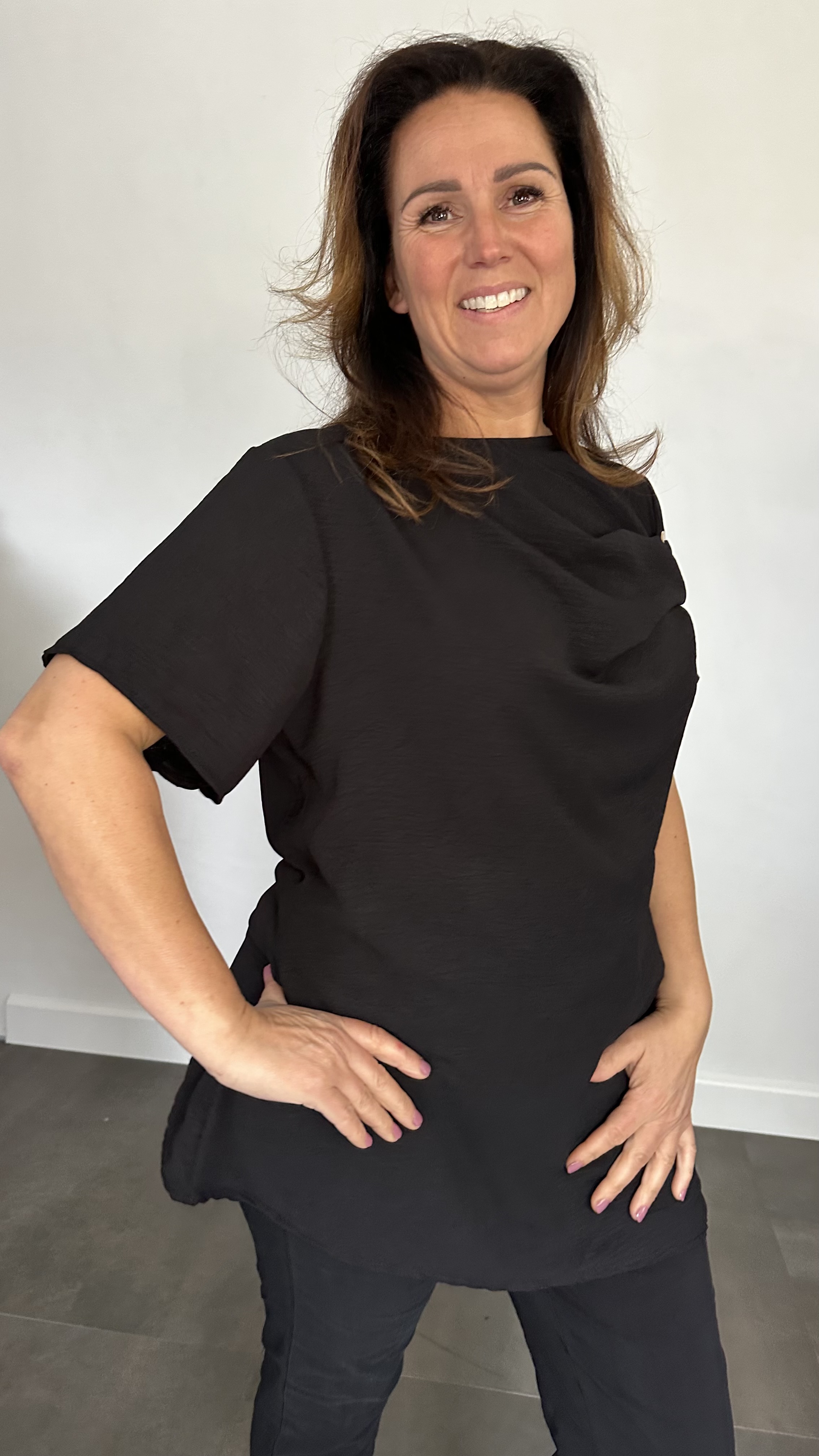 Crepe shirt met gesp zwart