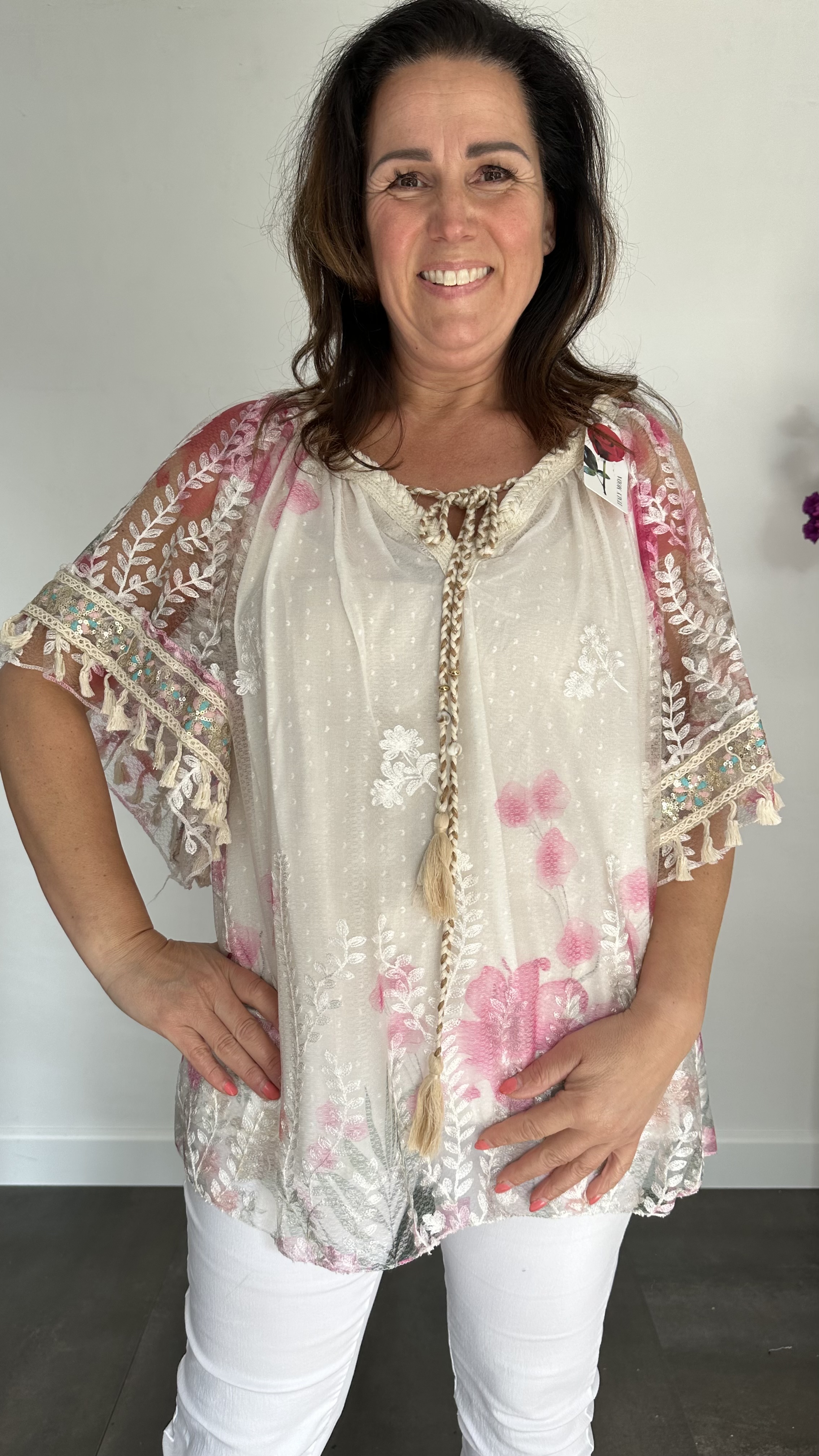 Tule blouse met bloemen print +SIZE fuchsia