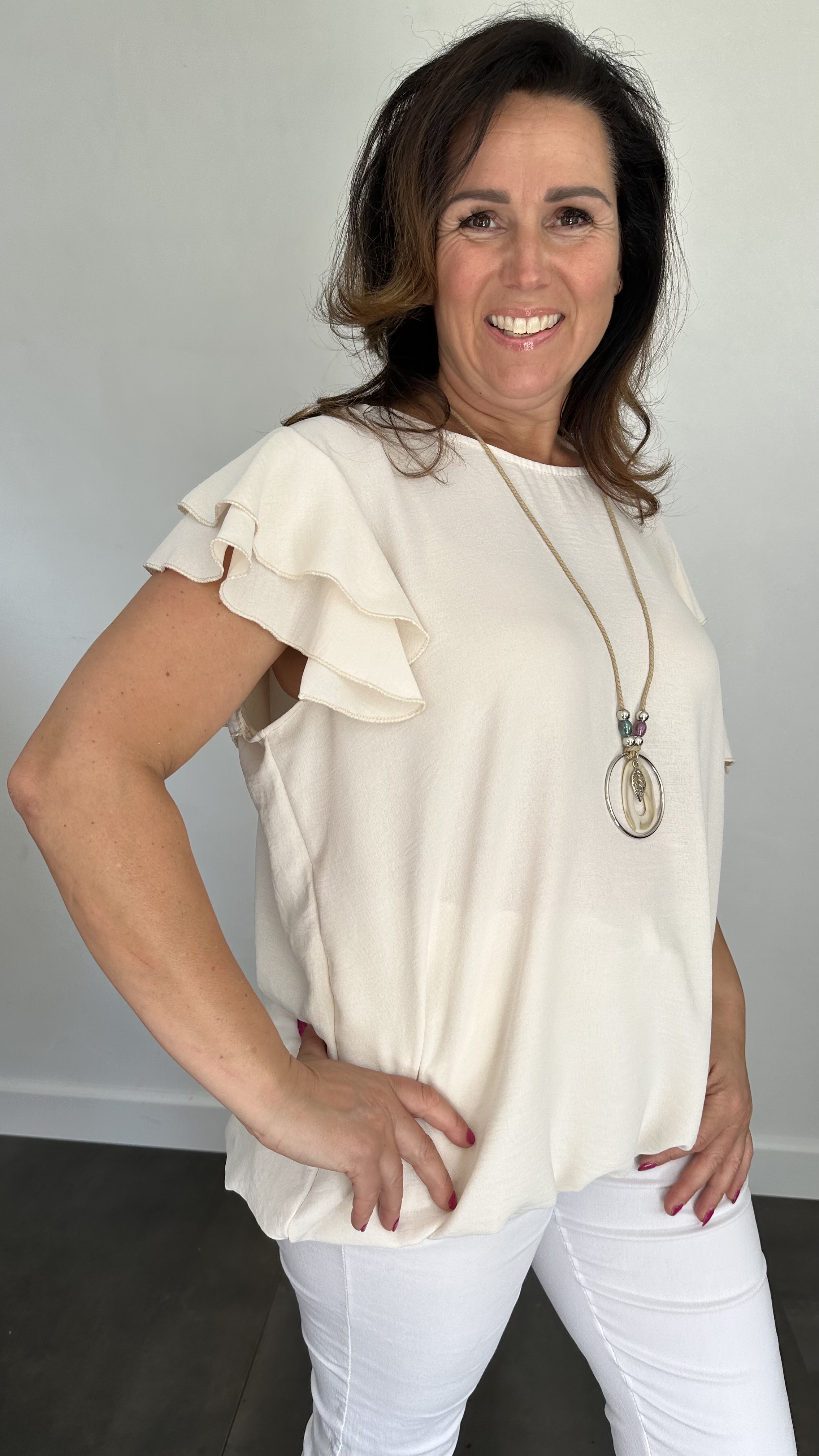 Shirt Celine met ketting beige +SIZE