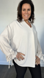 Blouse Tamara met ruche en strik +SIZE zand