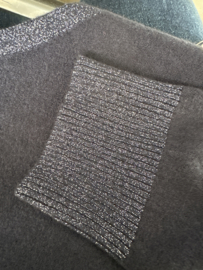Fijn gebreide trui Sparkle met zakjes Marine