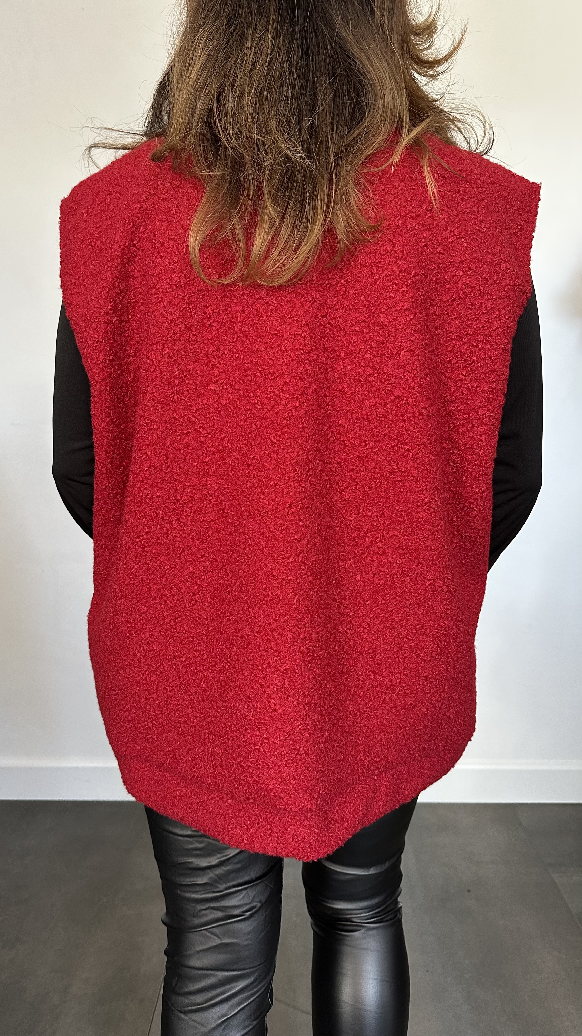Teddy bodywarmer met knopen bordeaux rood