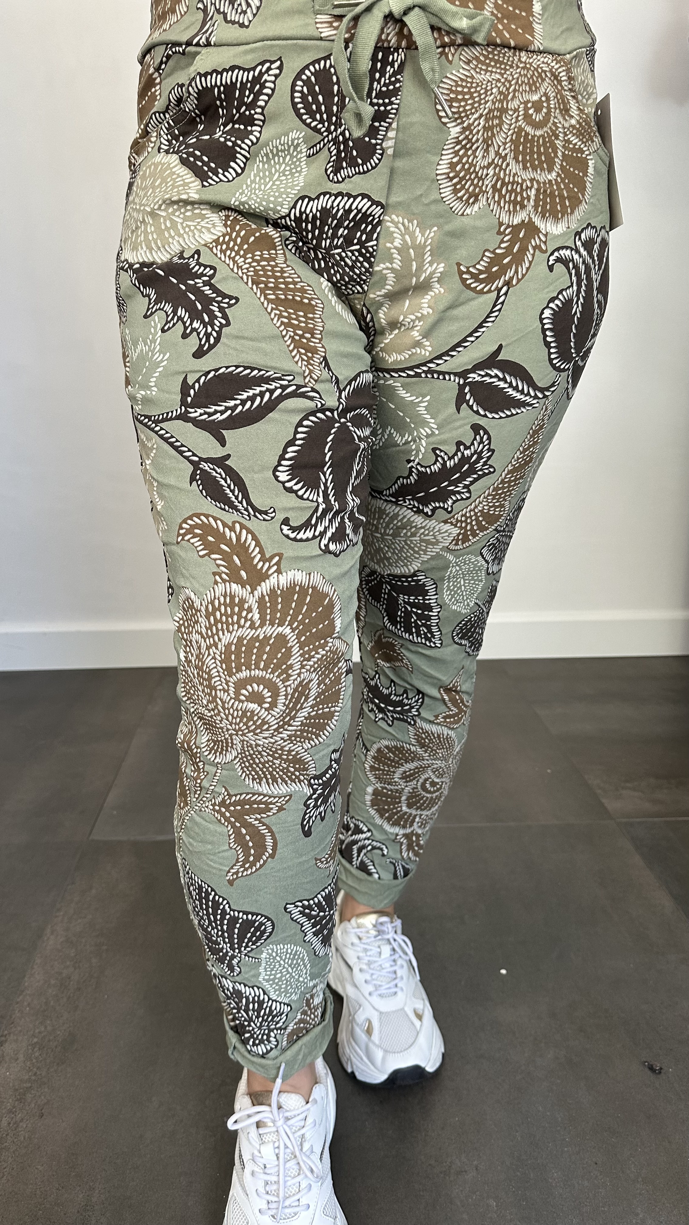 Joggjeans Feline gebloemd army