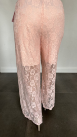 Kanten broek lacey met wijde pijp roze