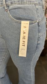 B.S. Jeans High waist "flare fit"