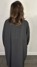 Tuniek met knoopjes crepe +SIZE zwart