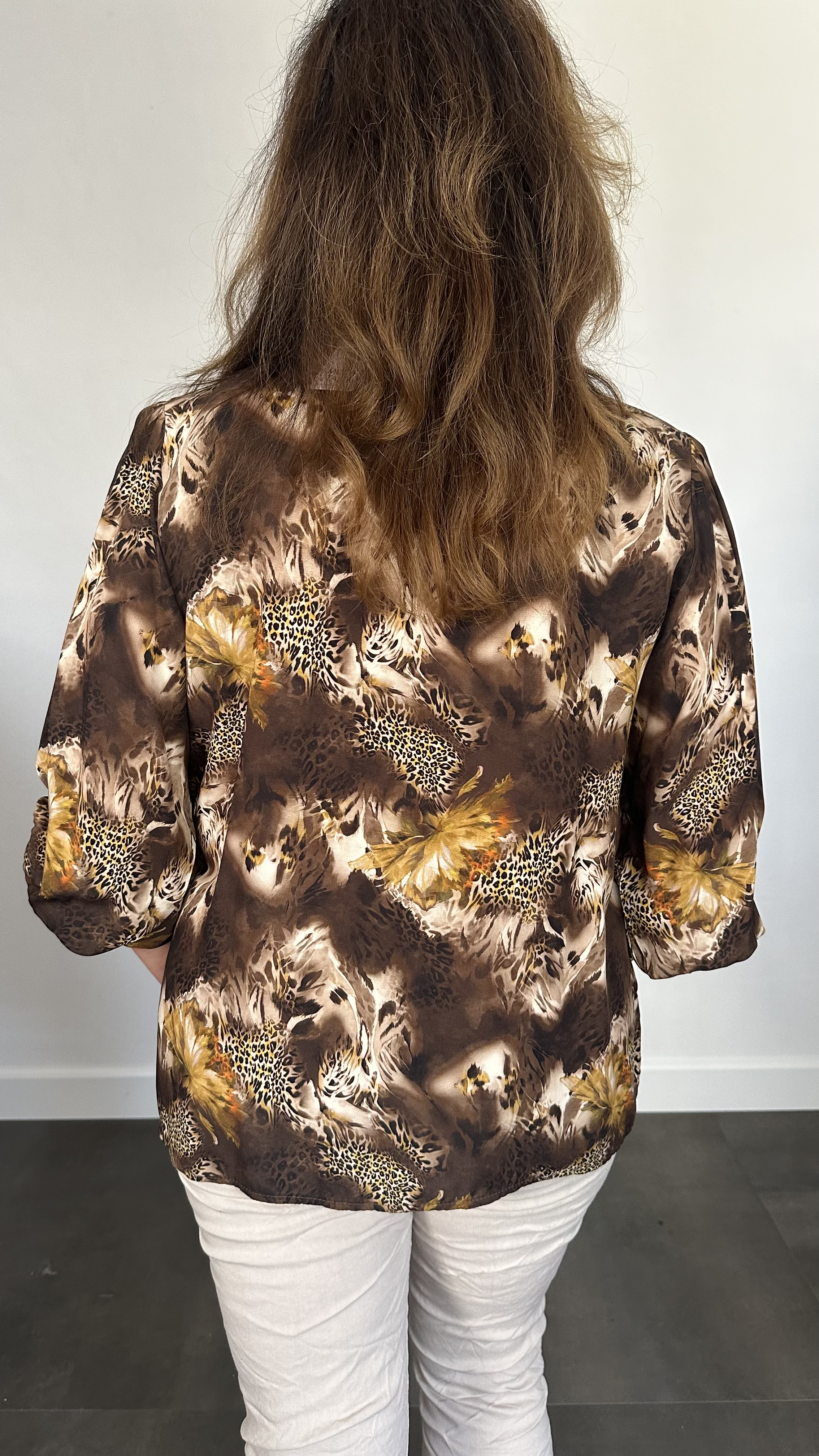 Blouse animal mix met 3/4 pofmouw bruin