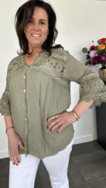 Blouse met kant Summer army