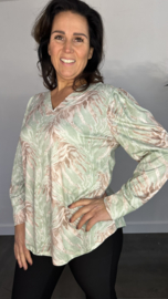 Soft shirt met v-hals en pofmouw tijger flame licht groen