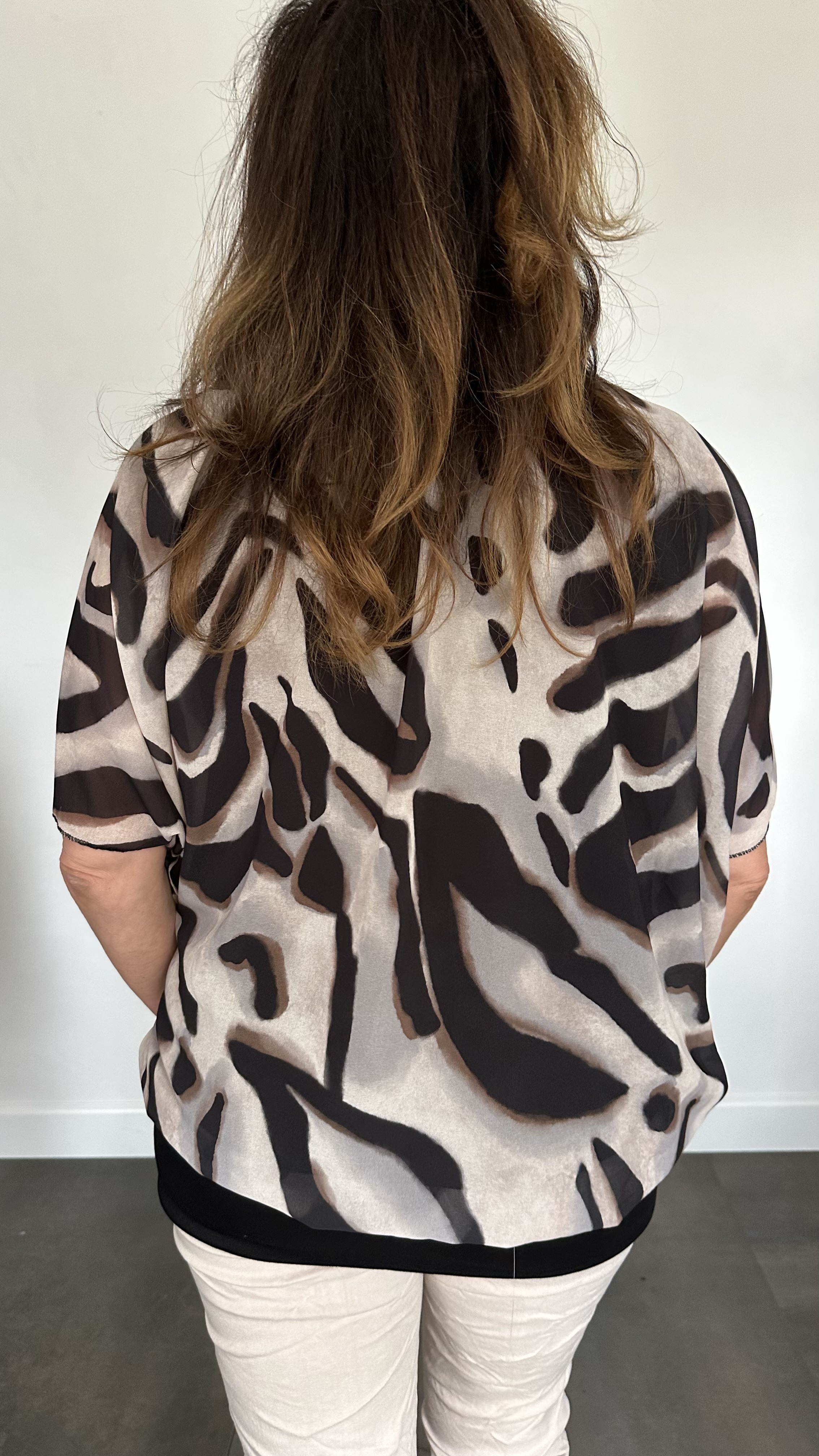 Blouse met boord lava zwart