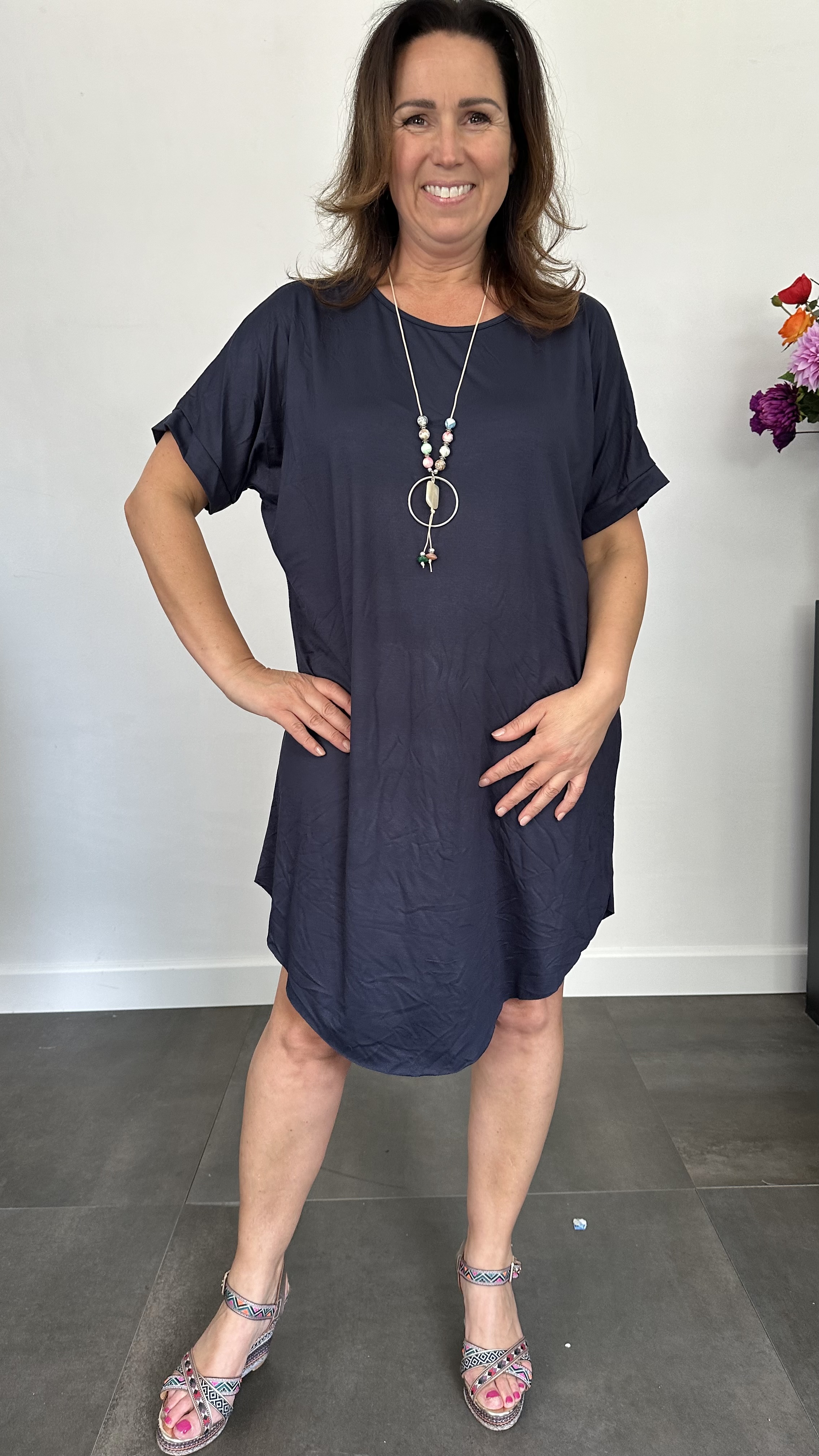 T-shirtjurk met ketting marine