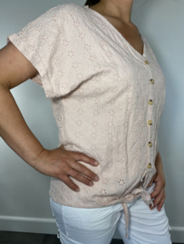 Broderie blouse met knoop roze