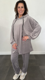 2-Delig velvet comfy pak met capuchon licht grijs +SIZE SALE