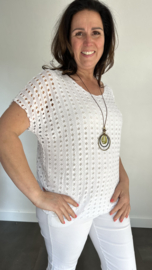 Shirt Lara met ketting wit