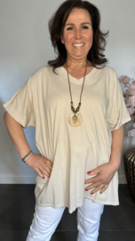 T-Shirt Dewi met GRATIS ketting zand