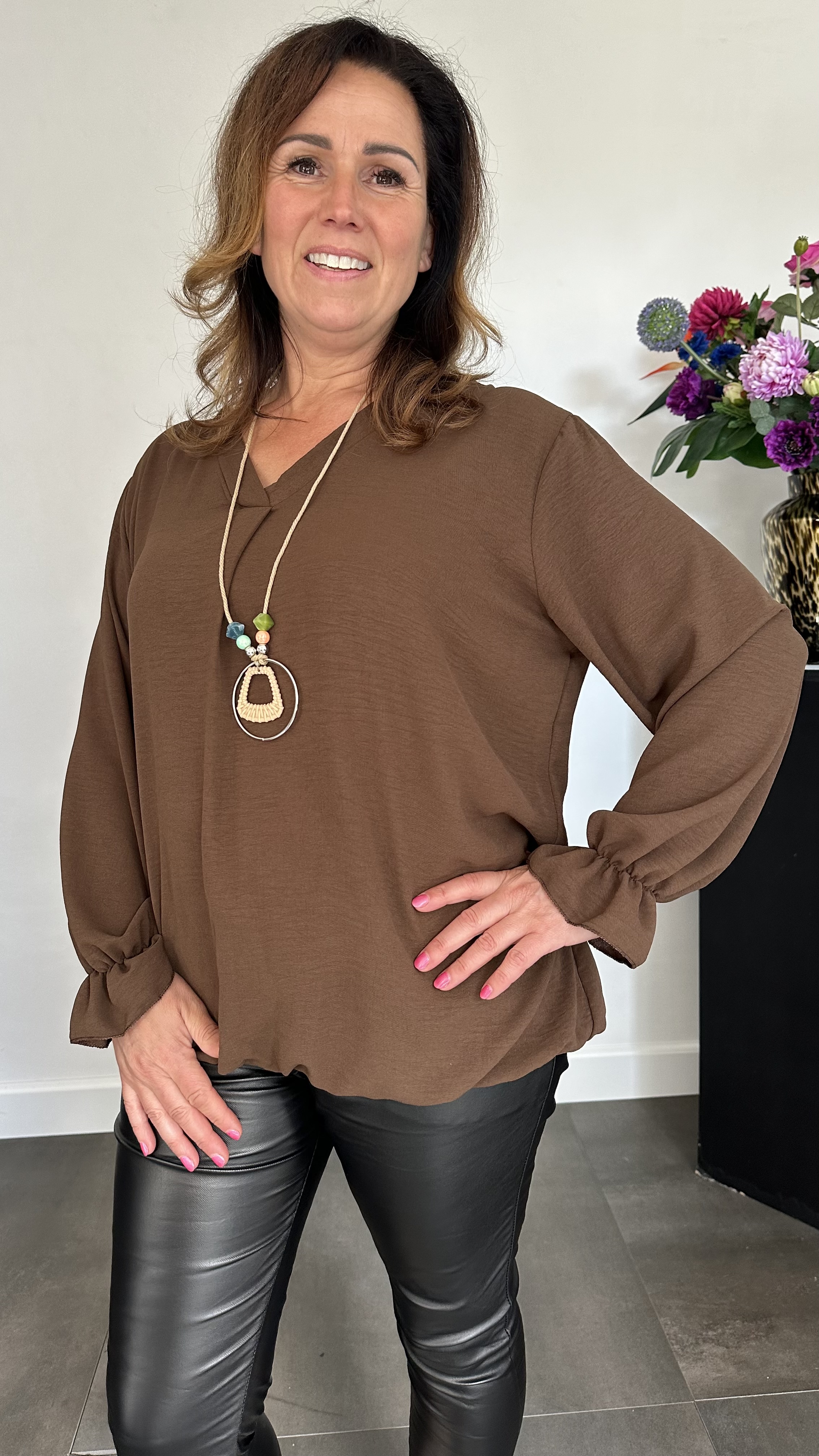 Top Maya lange mouw +SIZE donker bruin