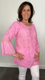 Broderie blouse met flared mouw pink SALE