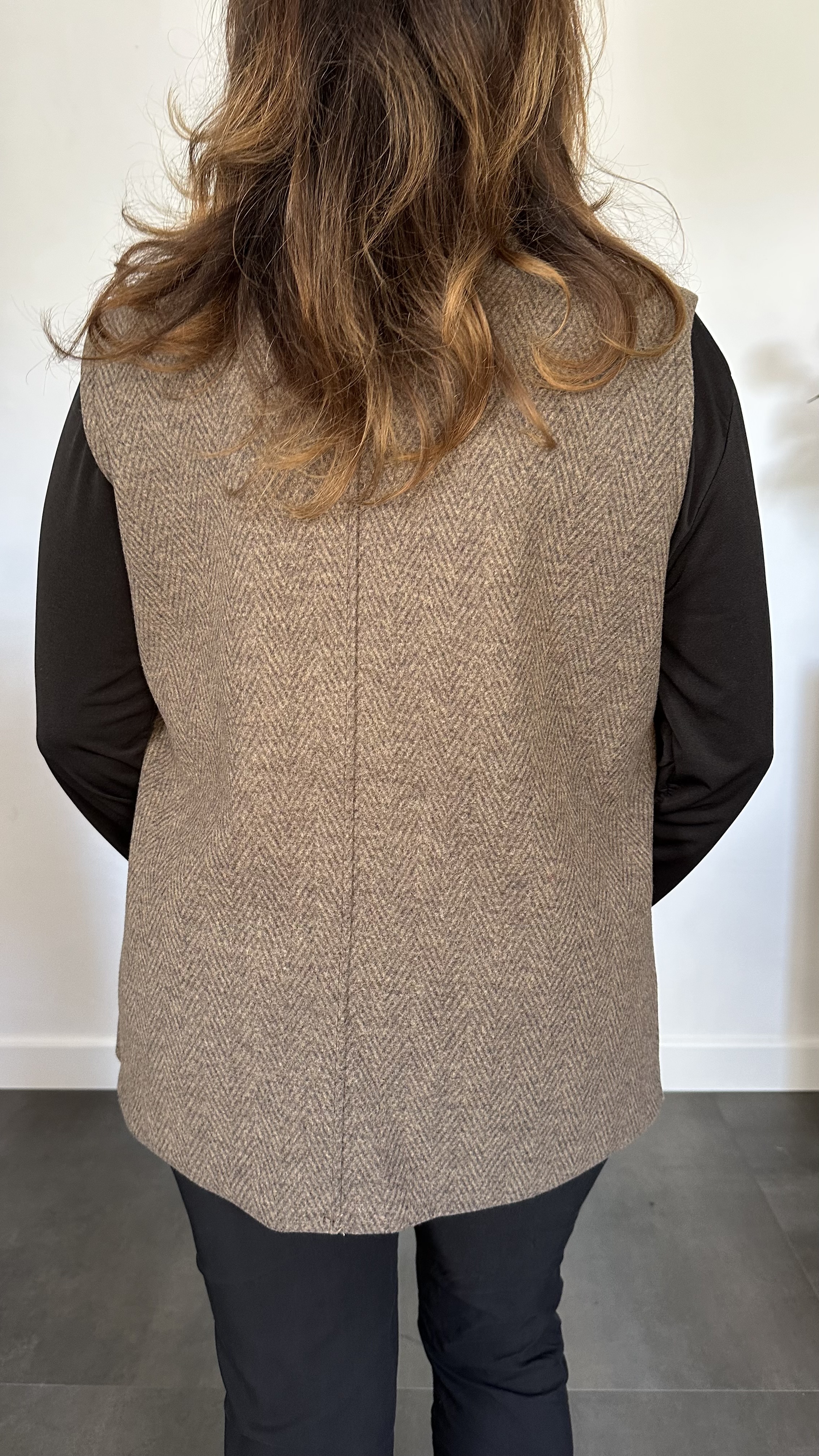 Gilet Jenny visgraad taupe