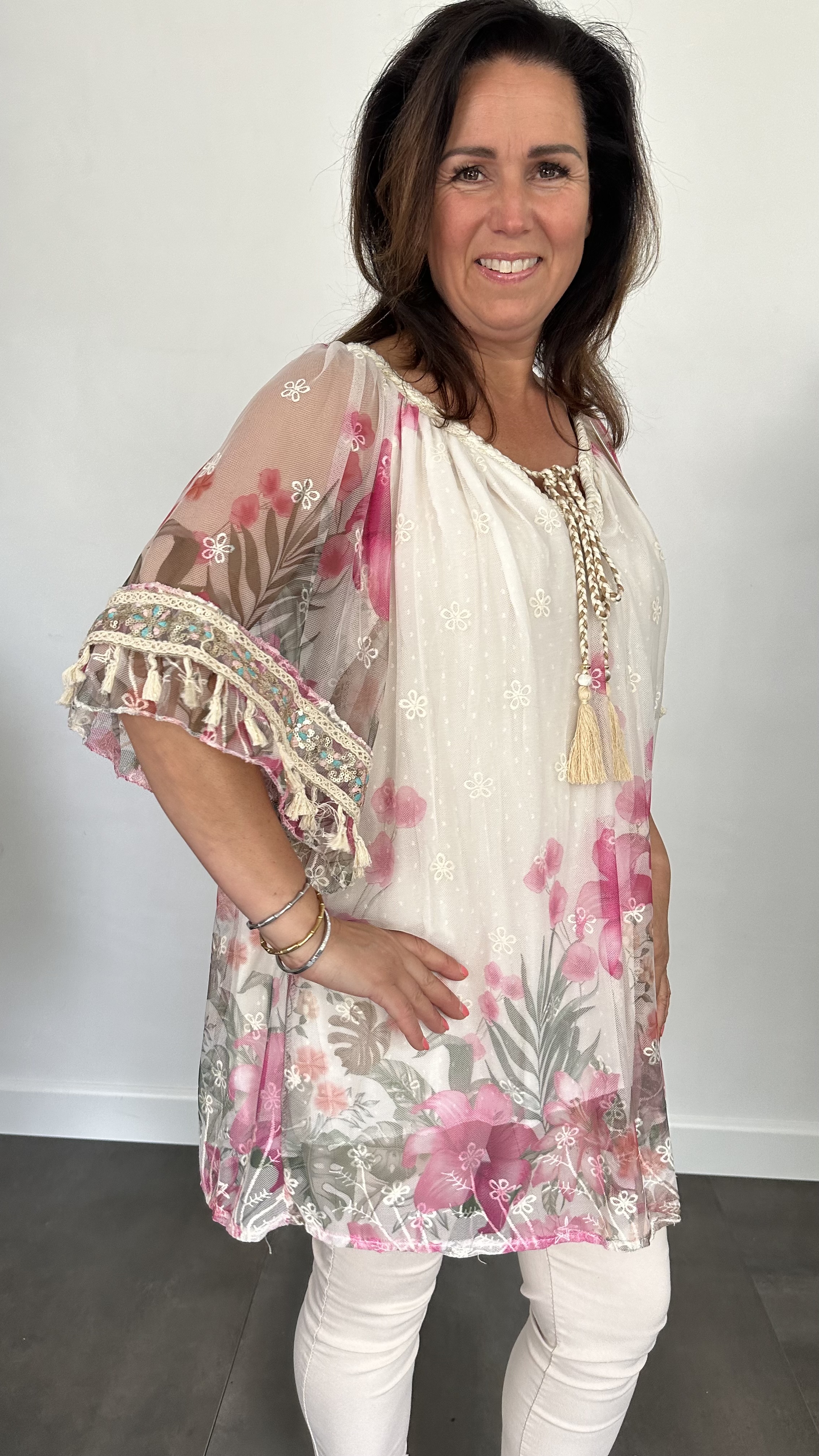 Tule tuniek met bloemen print +SIZE fuchsia