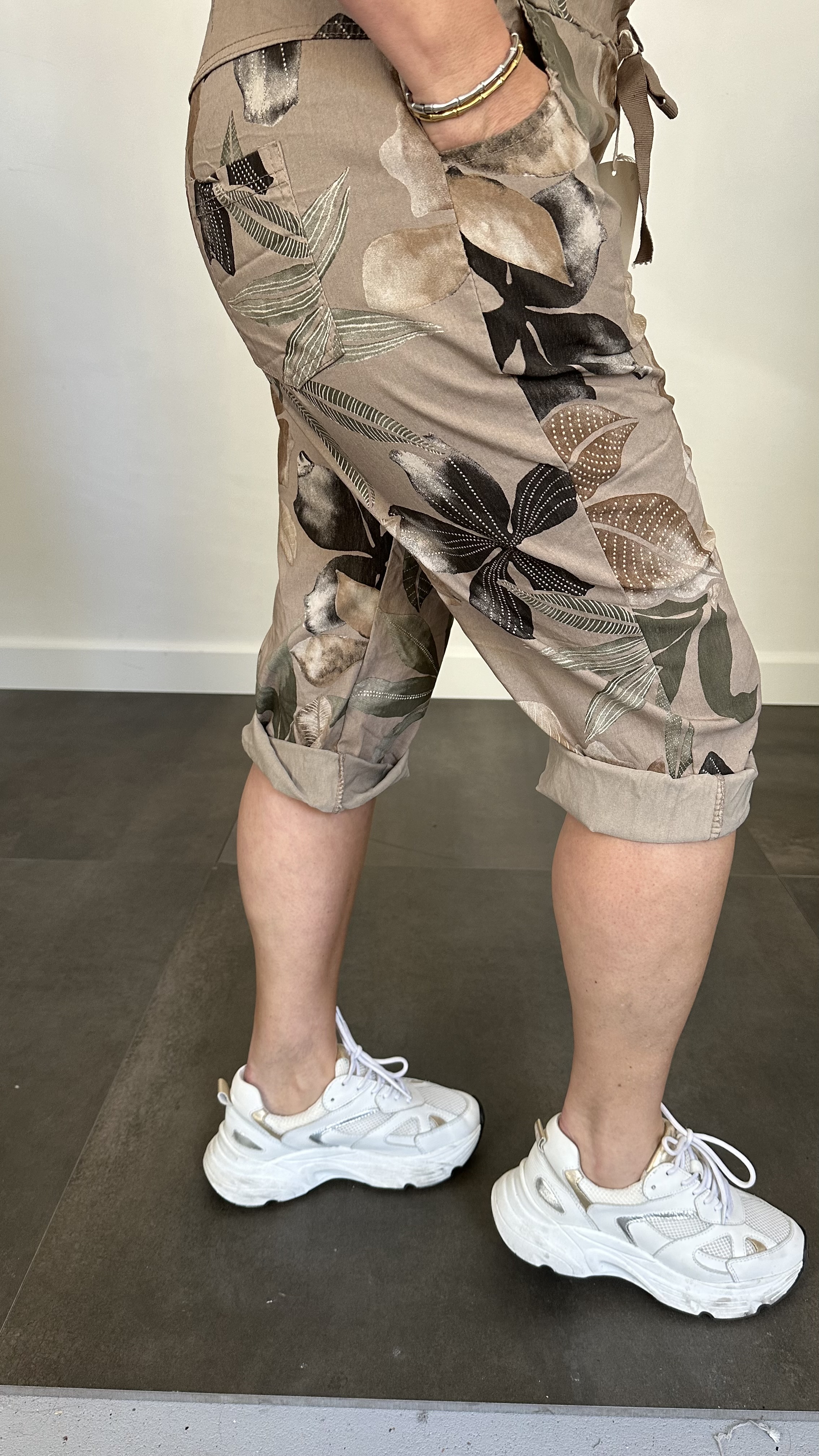 Capri joggjeans leaves taupe